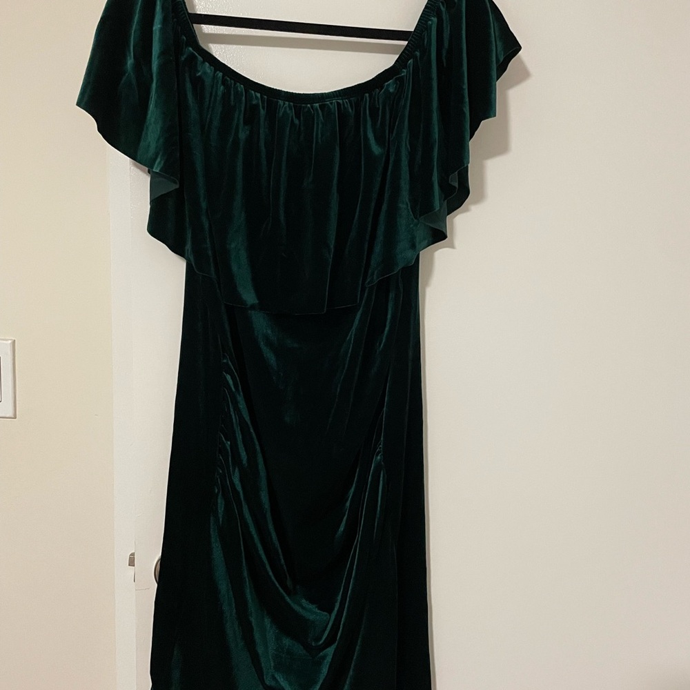 Maternity Chic Off-Shoulder Velvet Maxi Dress in Deep Green